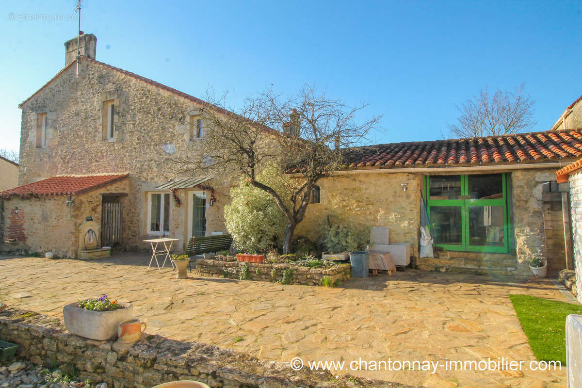 Maison à CHANTONNAY