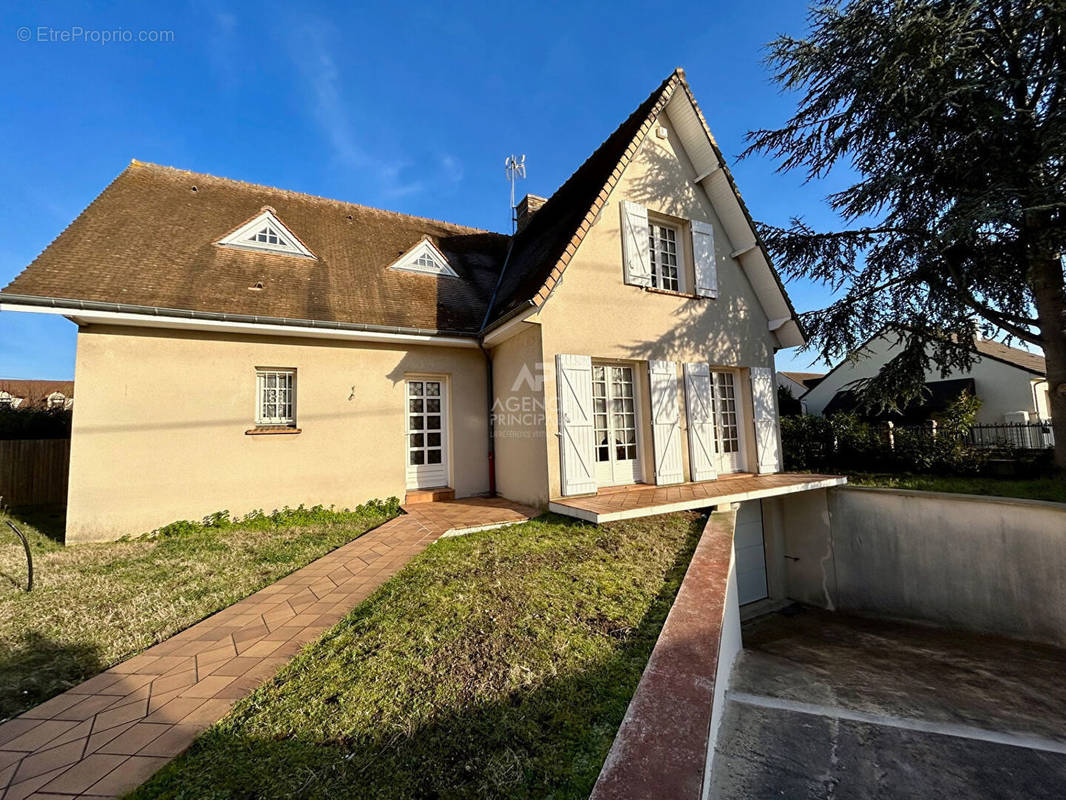 Maison à CARRIERES-SOUS-POISSY