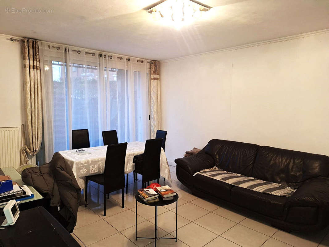 Appartement à PIERREFITTE-SUR-SEINE