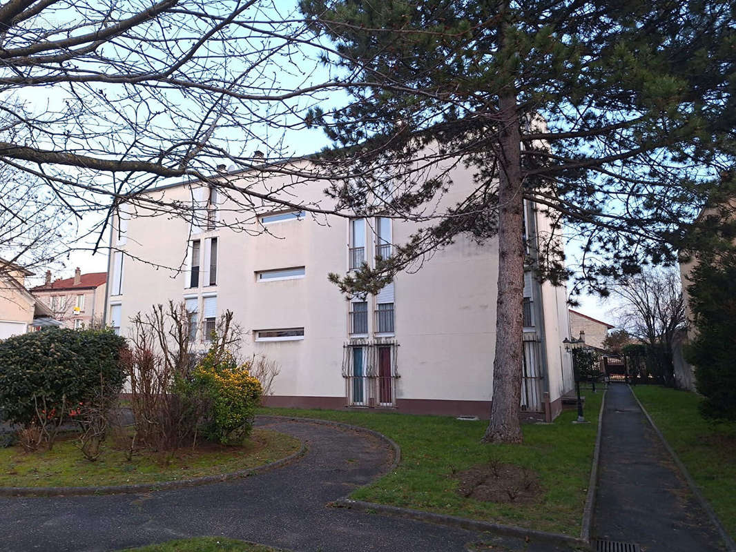 Appartement à PIERREFITTE-SUR-SEINE