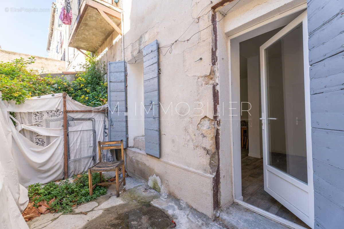 Appartement à MARSEILLE-3E