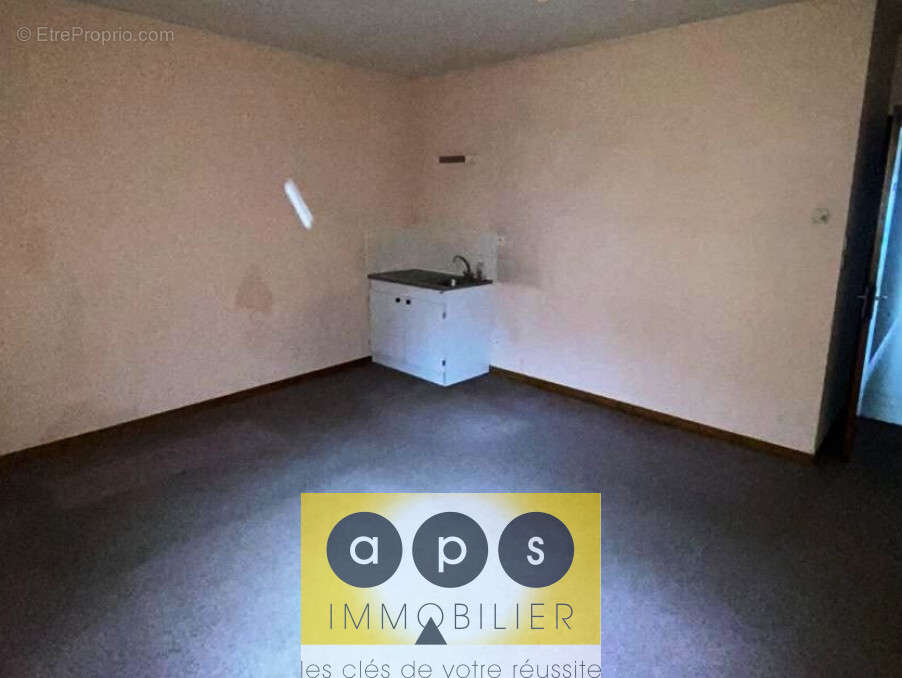 Appartement à SALINS-LES-BAINS