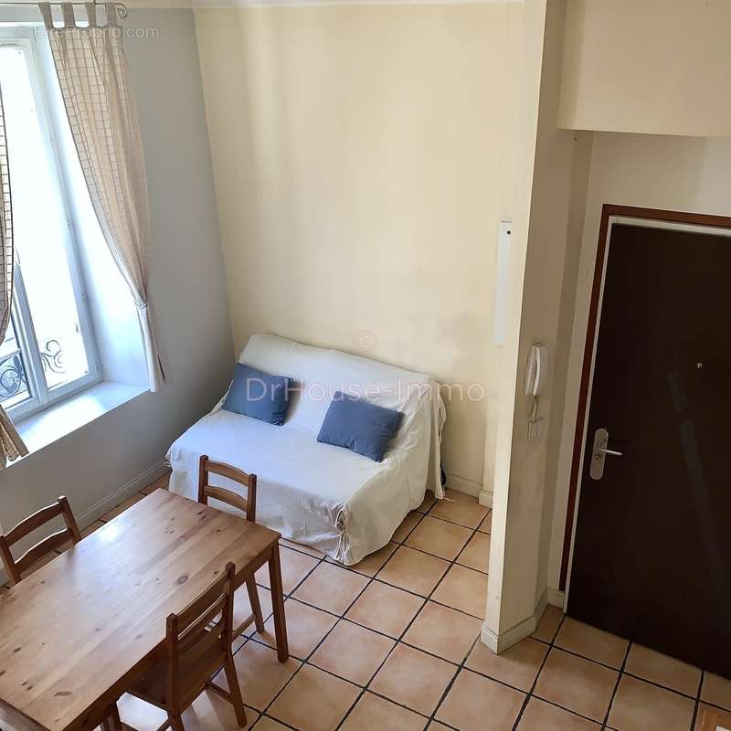 Appartement à MARSEILLE-5E