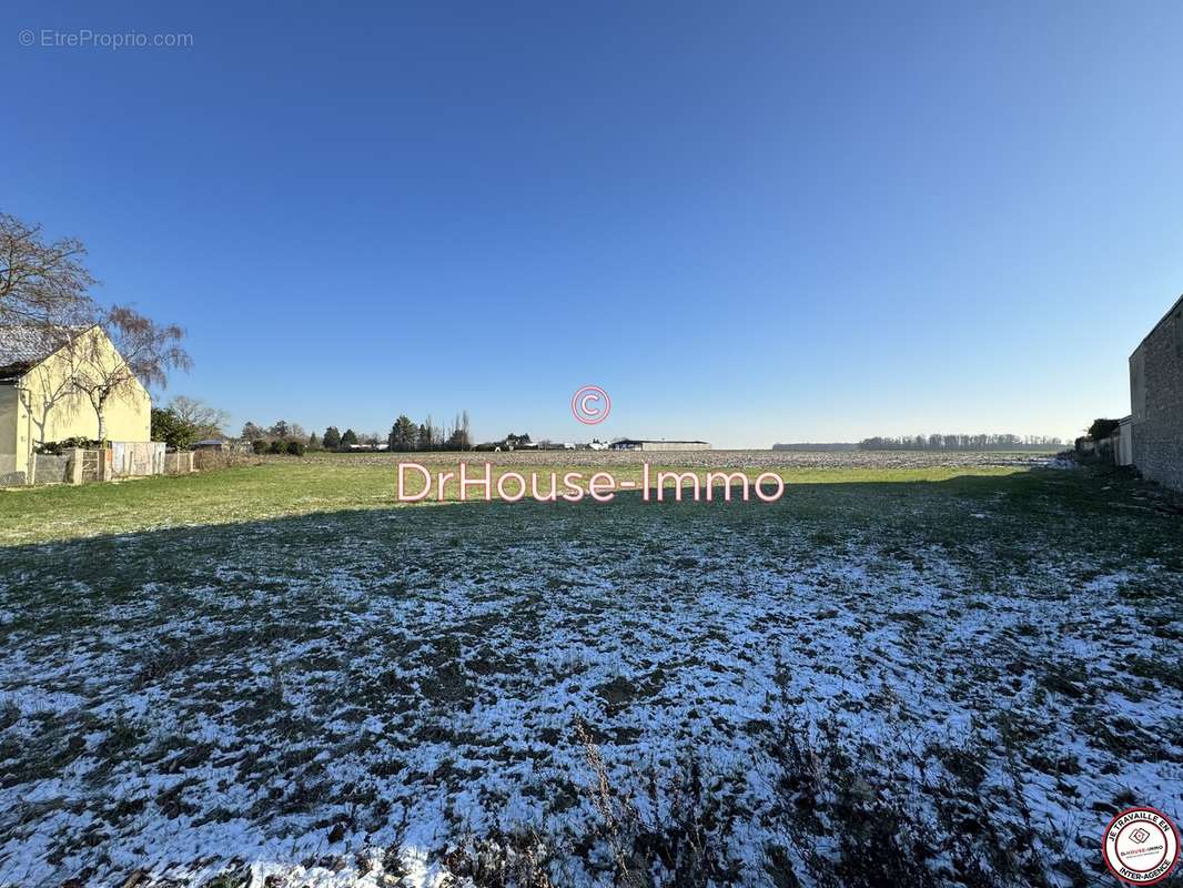 Terrain à SOUPPES-SUR-LOING