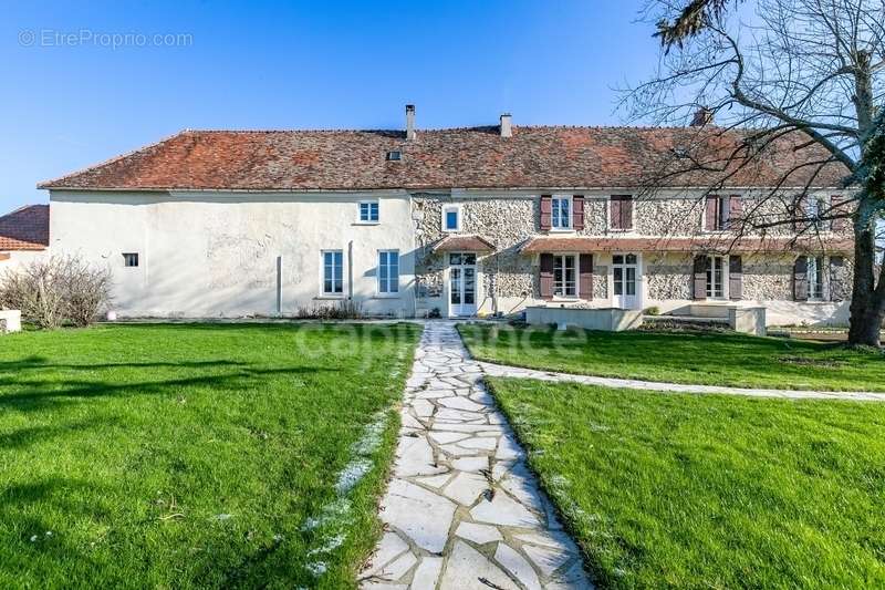 Maison à LA FERTE-SOUS-JOUARRE