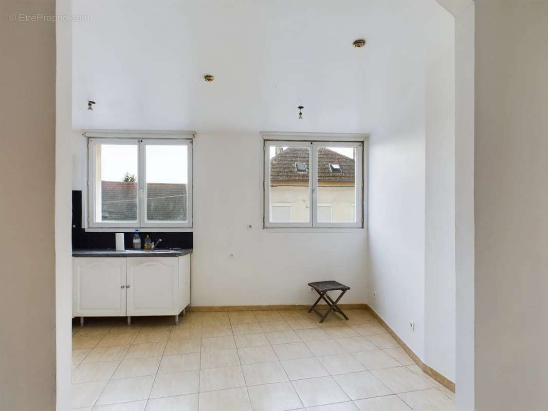 Appartement à ROMILLY-SUR-SEINE