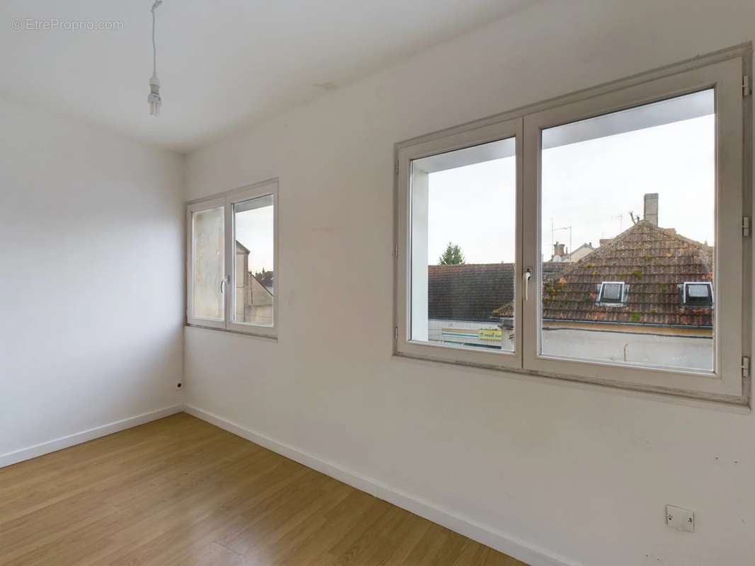 Appartement à ROMILLY-SUR-SEINE