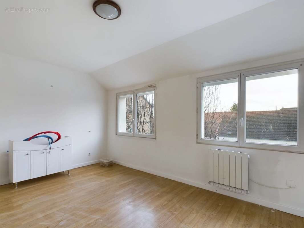 Appartement à ROMILLY-SUR-SEINE