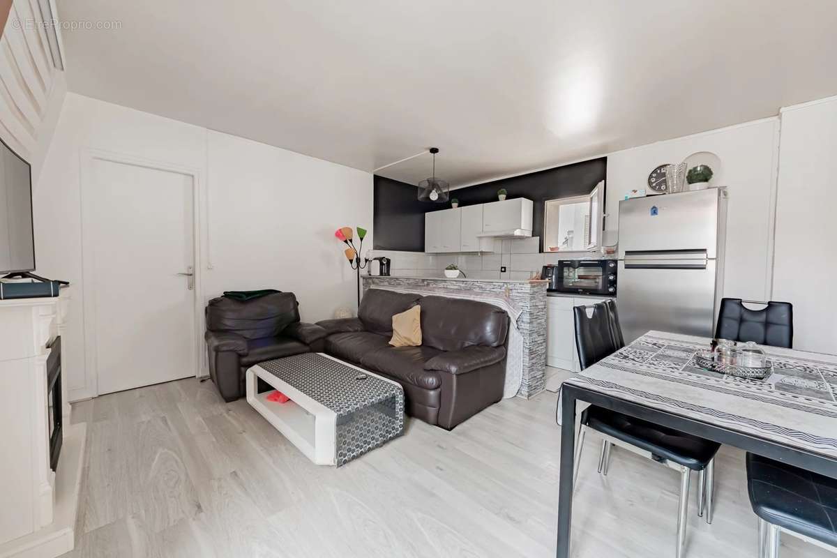 Appartement à LEVALLOIS-PERRET