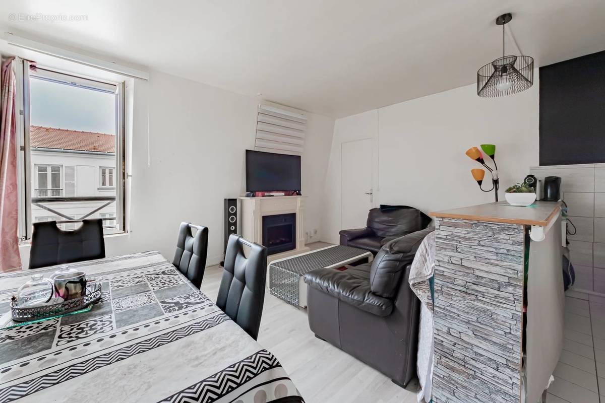 Appartement à LEVALLOIS-PERRET