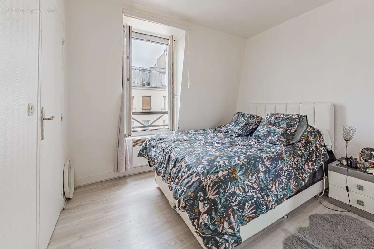 Appartement à LEVALLOIS-PERRET