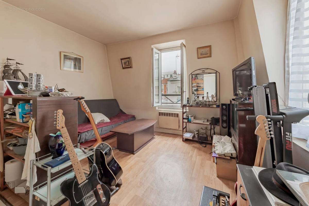 Appartement à LEVALLOIS-PERRET