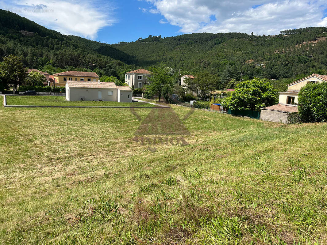 Terrain à BESSEGES