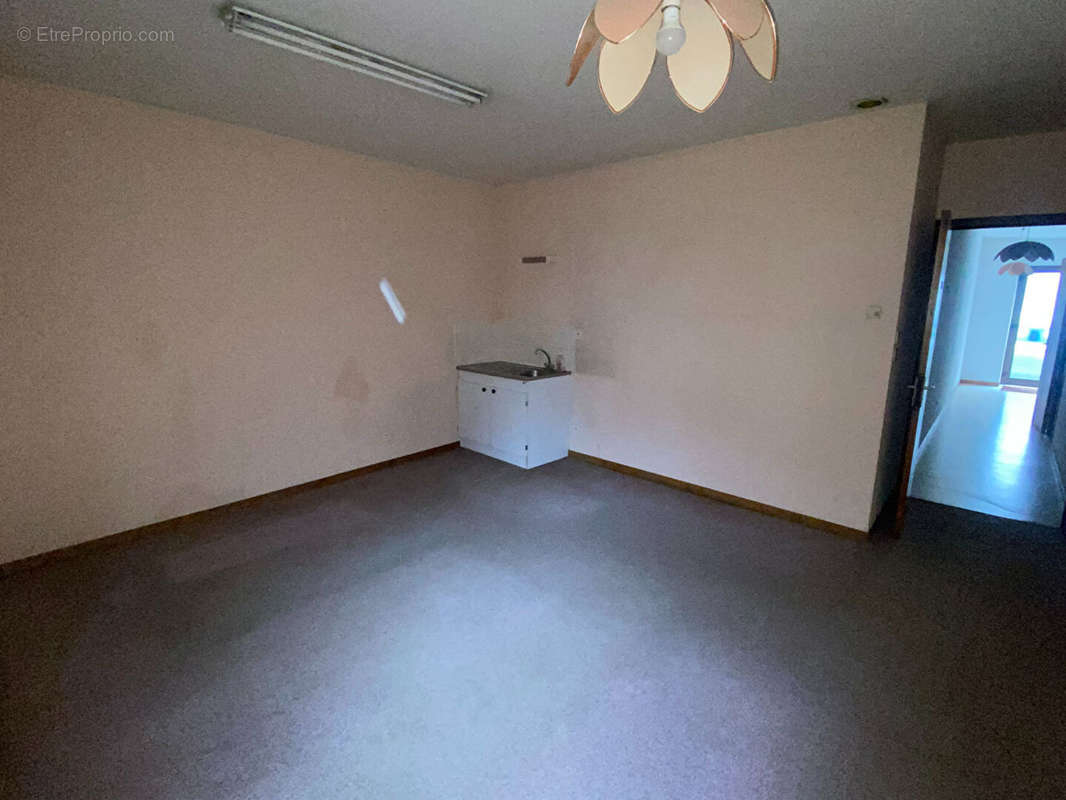 Appartement à SALINS-LES-BAINS