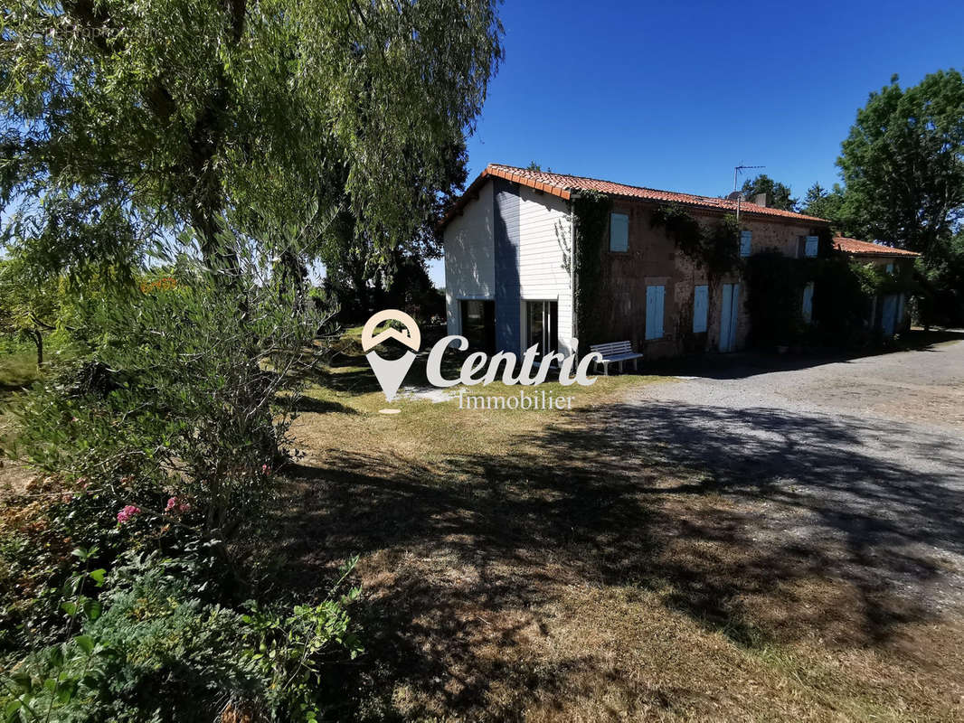 Maison à CERIZAY