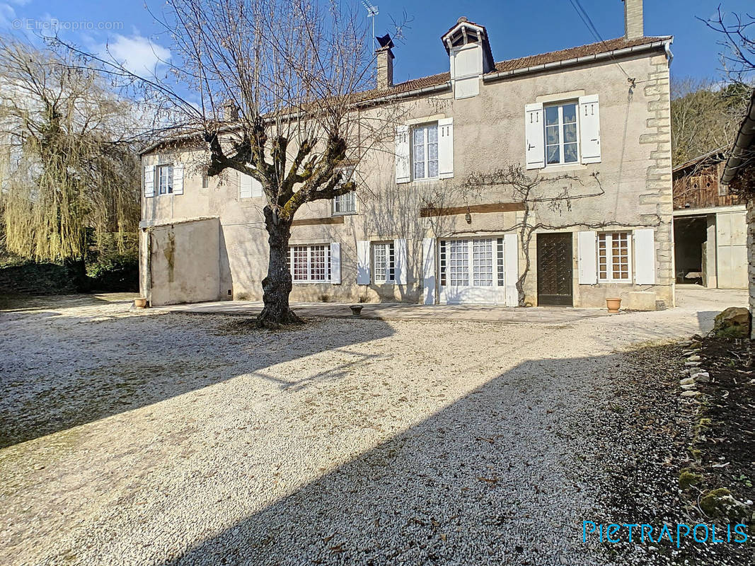 Maison à PLOMBIERES-LES-DIJON