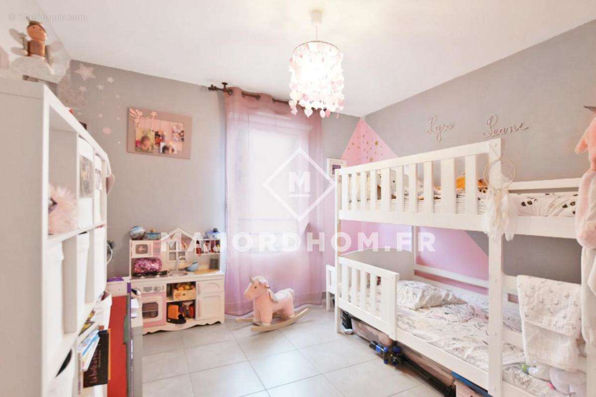 Appartement à MARSEILLE-11E