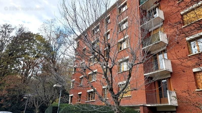 Appartement à IVRY-SUR-SEINE