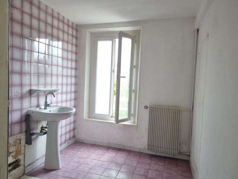 Appartement a vendre  - 16 pièce(s) - 267 m2 - Surfyn
