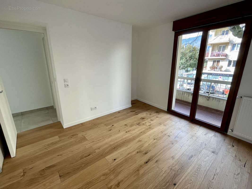 Appartement à AIX-LES-BAINS