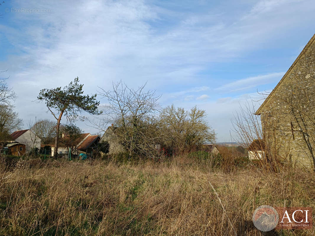 Terrain à MAGNY-EN-VEXIN