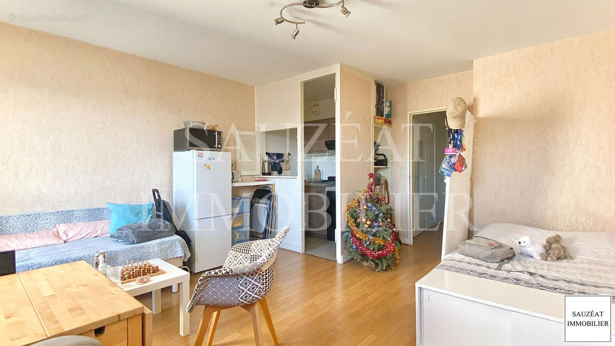 Appartement à MONTROUGE