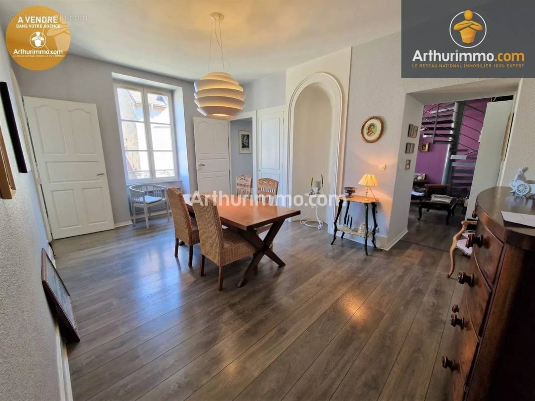 Appartement à LONS-LE-SAUNIER