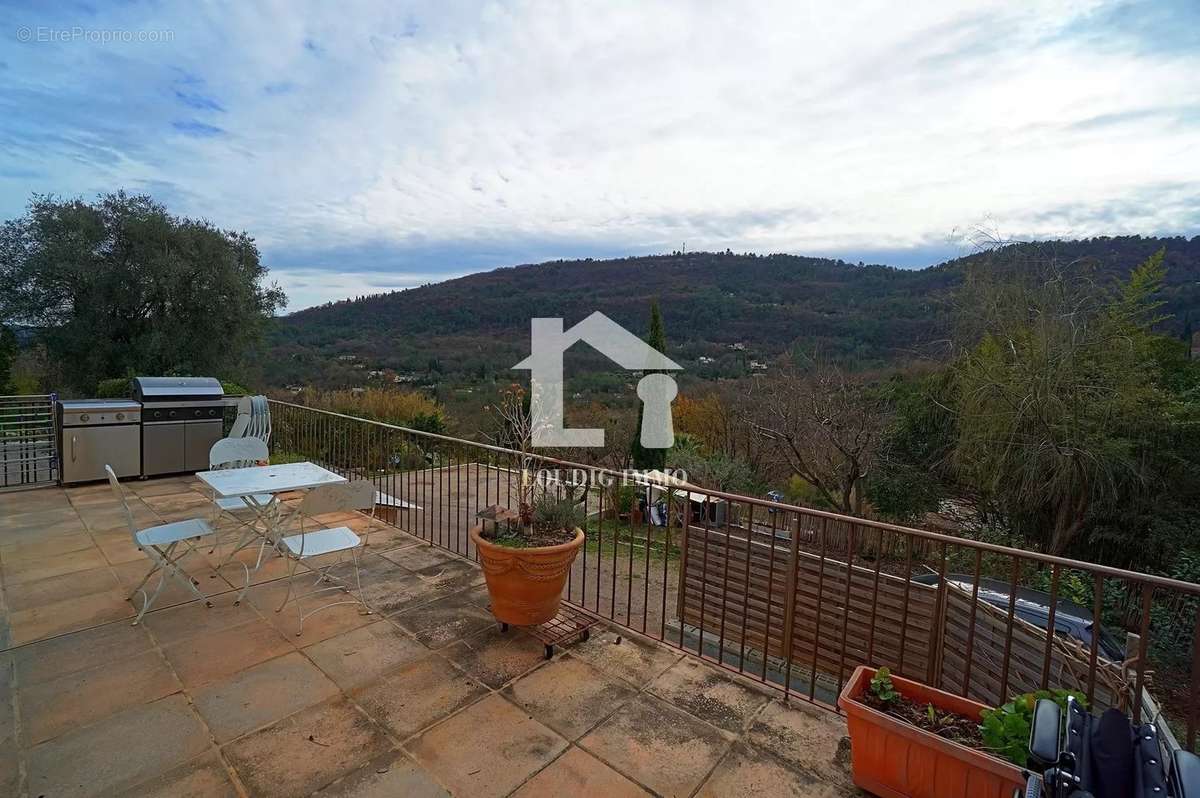 Maison à LE BAR-SUR-LOUP