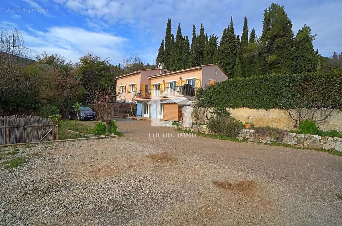 Maison à LE BAR-SUR-LOUP