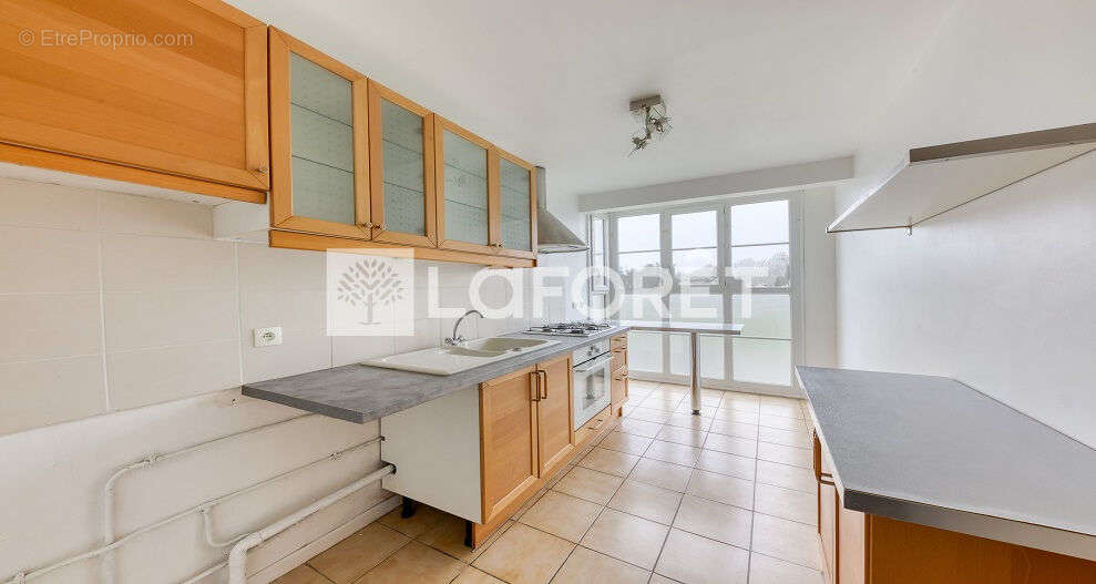 Appartement à ROISSY-EN-BRIE