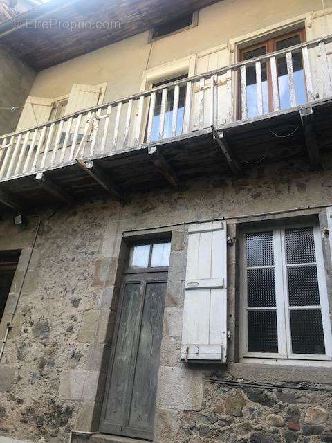   - Appartement à BORT-LES-ORGUES