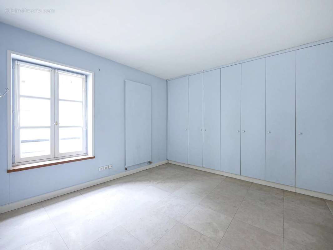 Appartement à PARIS-5E