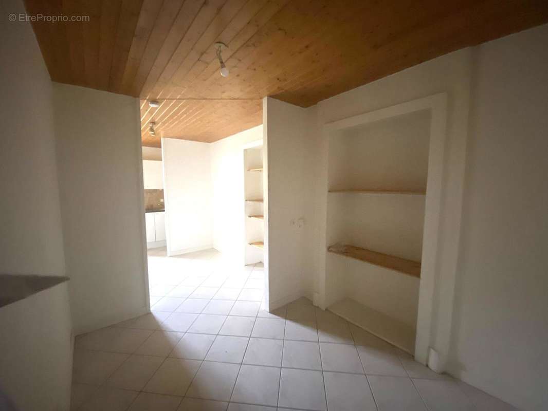 Appartement à AMANCY