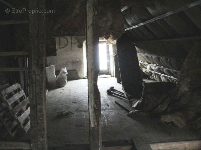 Appartement à SAINT-YRIEIX-LA-PERCHE