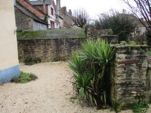 Appartement à SAINT-YRIEIX-LA-PERCHE