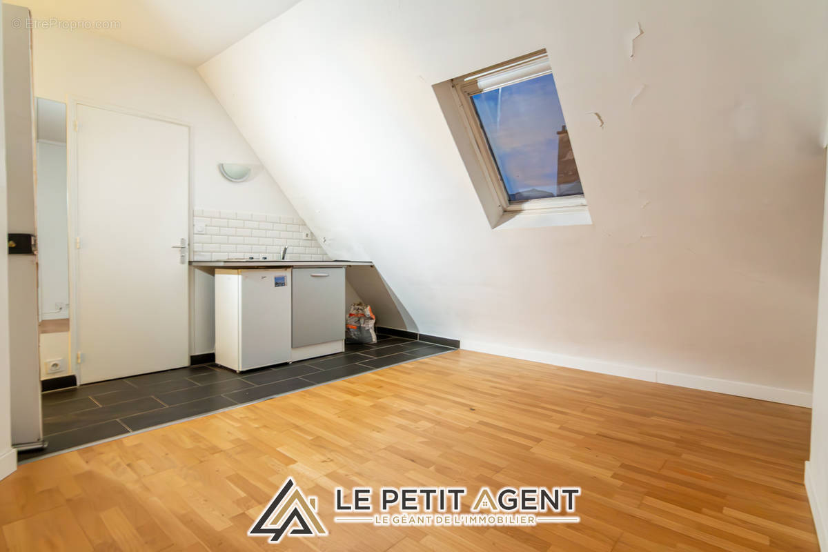 Appartement à PARIS-10E