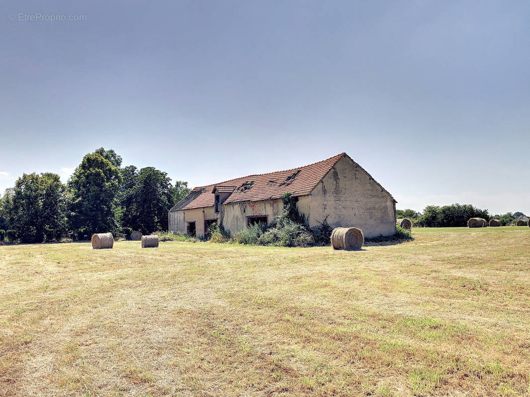 Maison à LA LOUPE