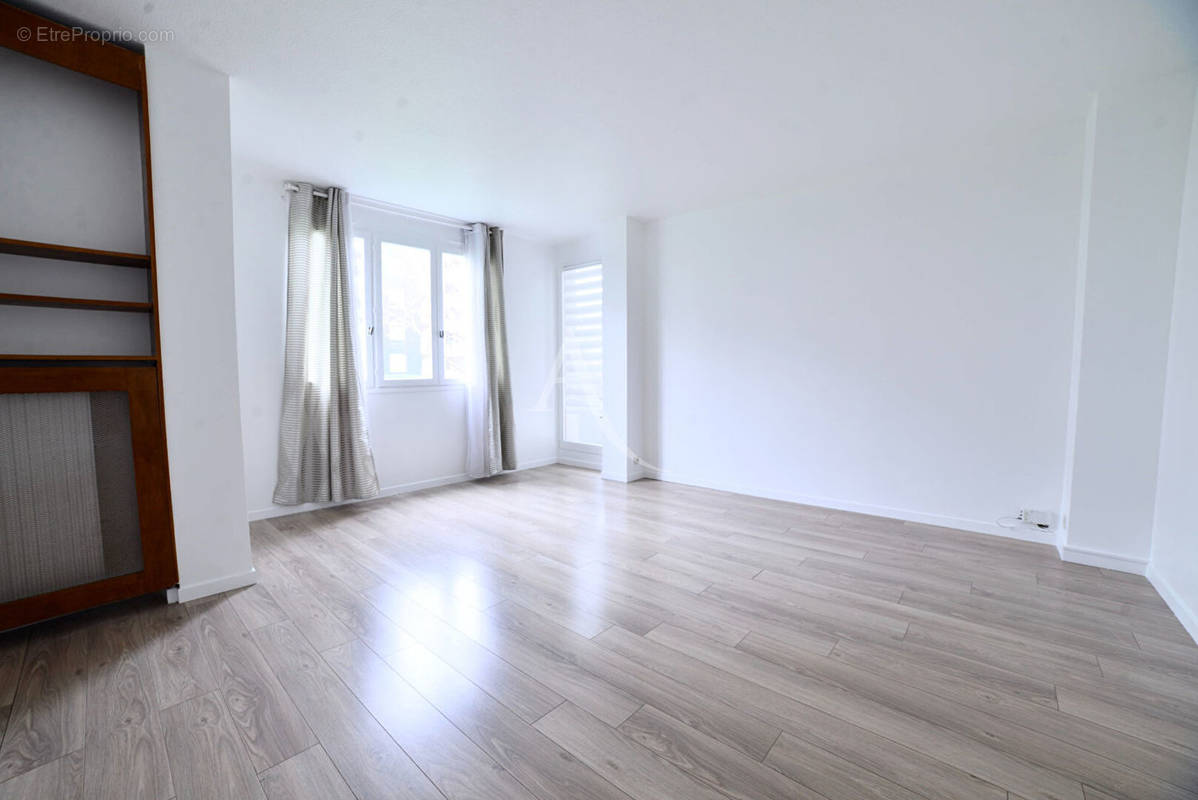 Appartement à FONTENAY-SOUS-BOIS