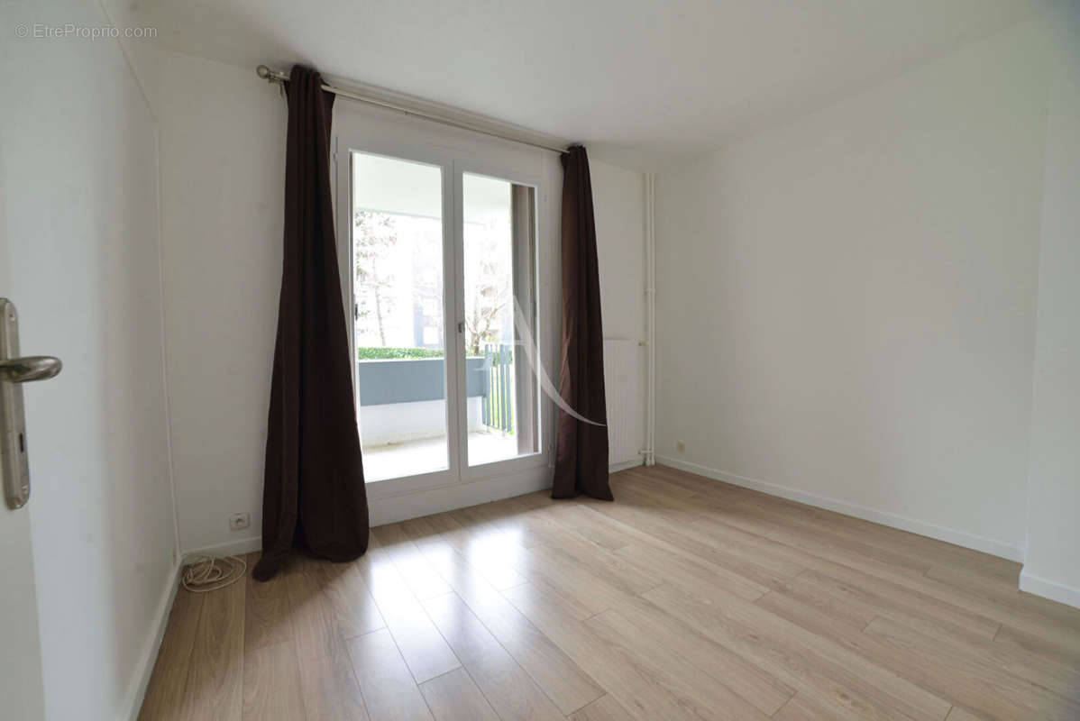 Appartement à FONTENAY-SOUS-BOIS