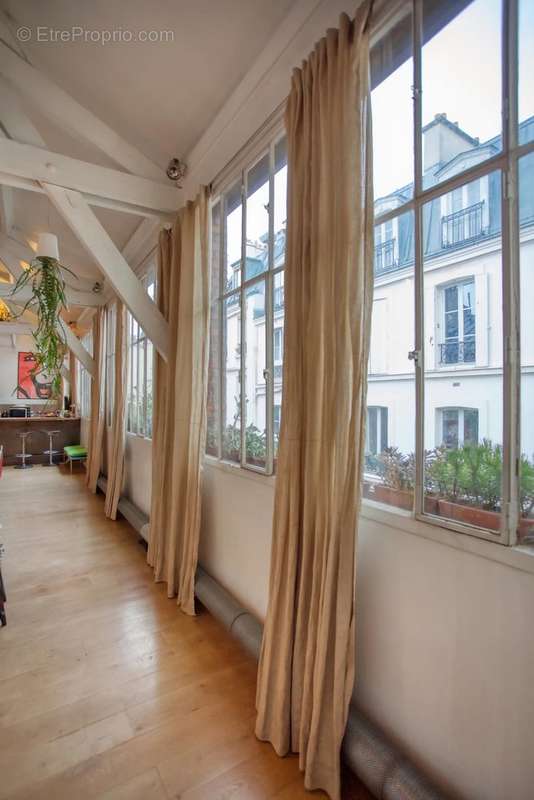 Appartement à PARIS-10E