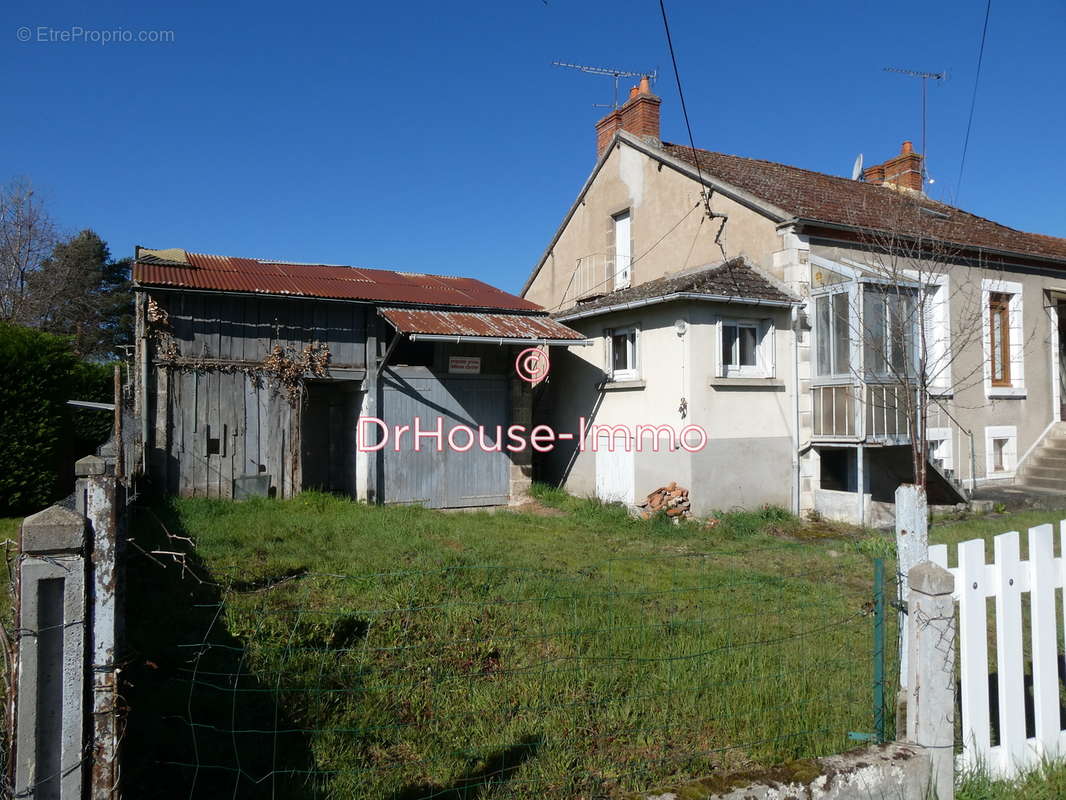 Maison à COSNE-D&#039;ALLIER