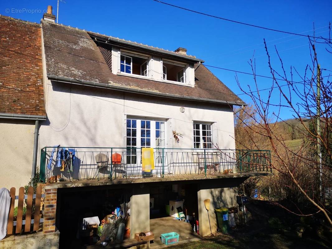 Maison à LA CHARTRE-SUR-LE-LOIR