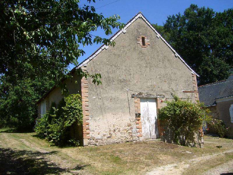 Maison à CHATEAUNEUF-SUR-SARTHE