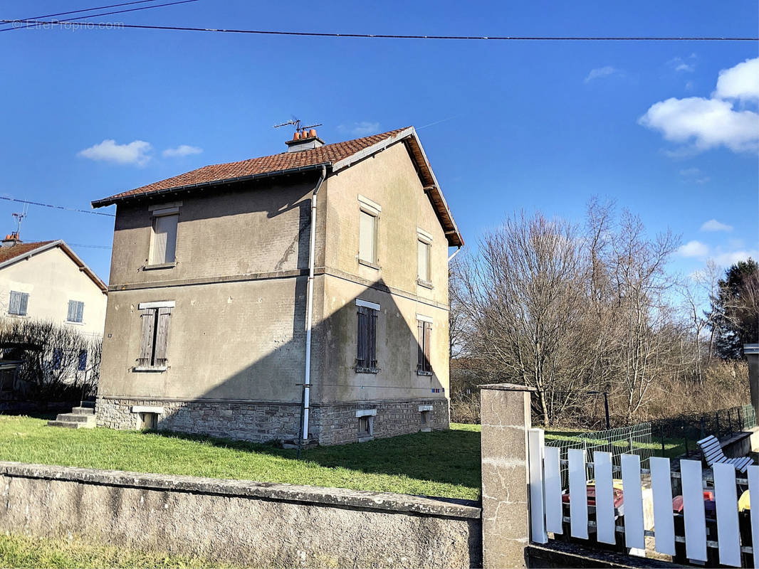 Maison à SAINT-SAUVEUR