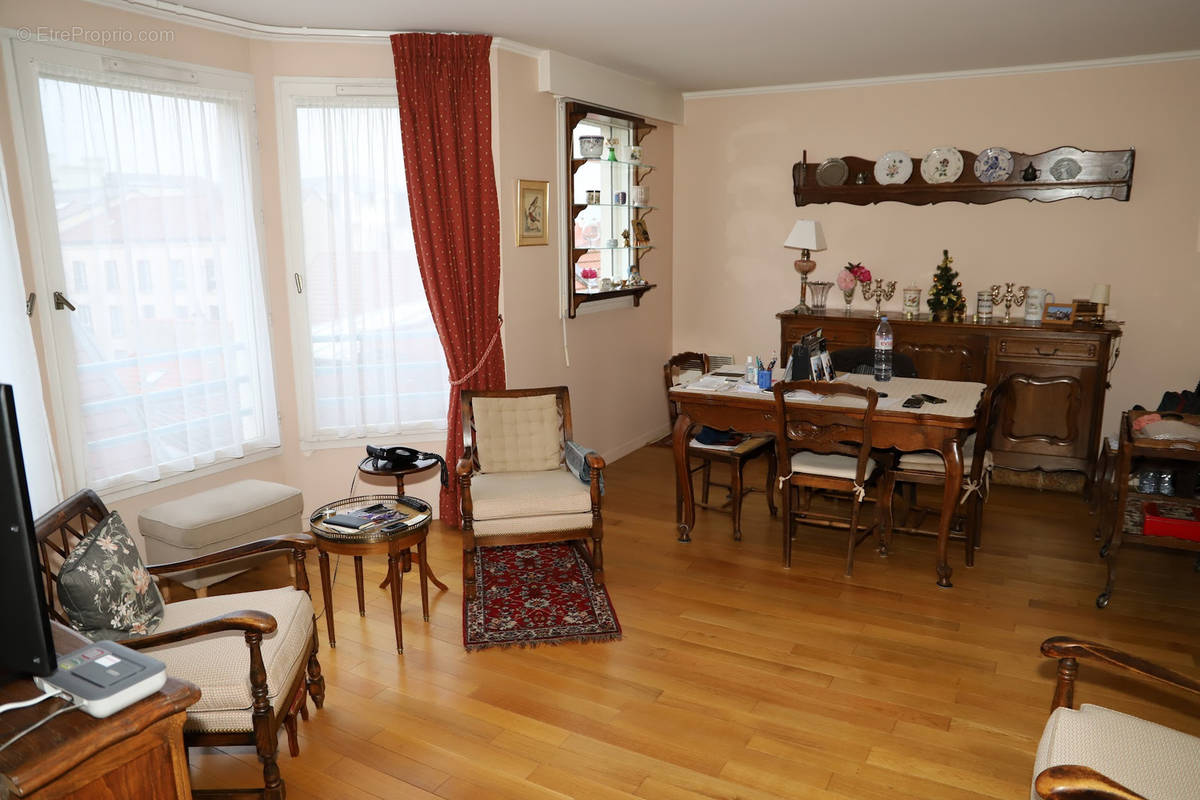 Appartement à RUEIL-MALMAISON