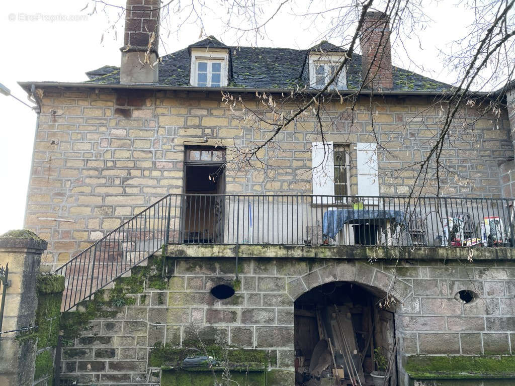 Maison à SAINT-AULAIRE