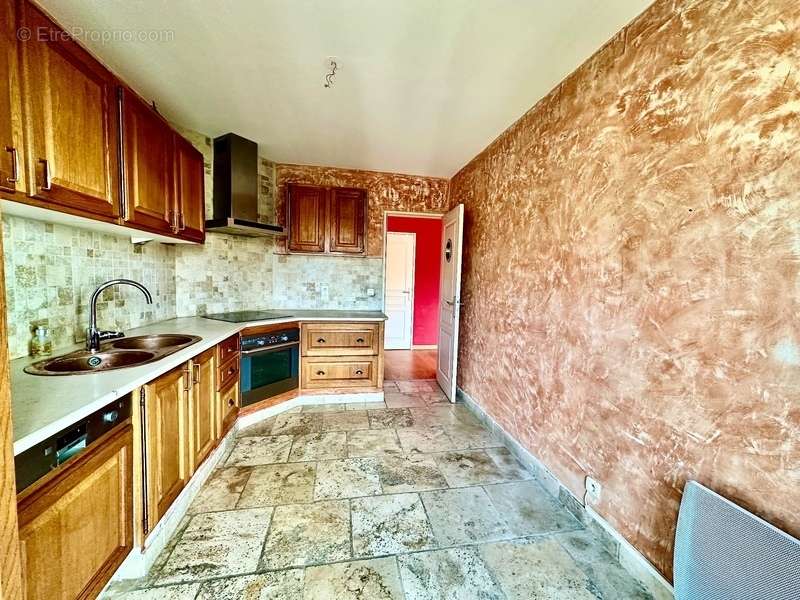 Appartement à MARSEILLE-9E