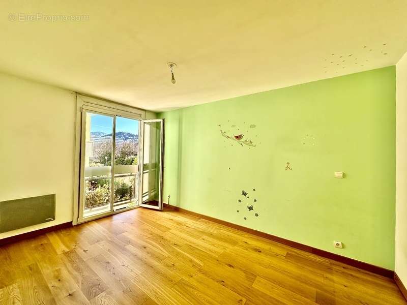 Appartement à MARSEILLE-9E