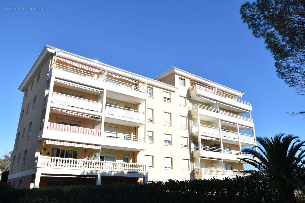 Appartement à FREJUS