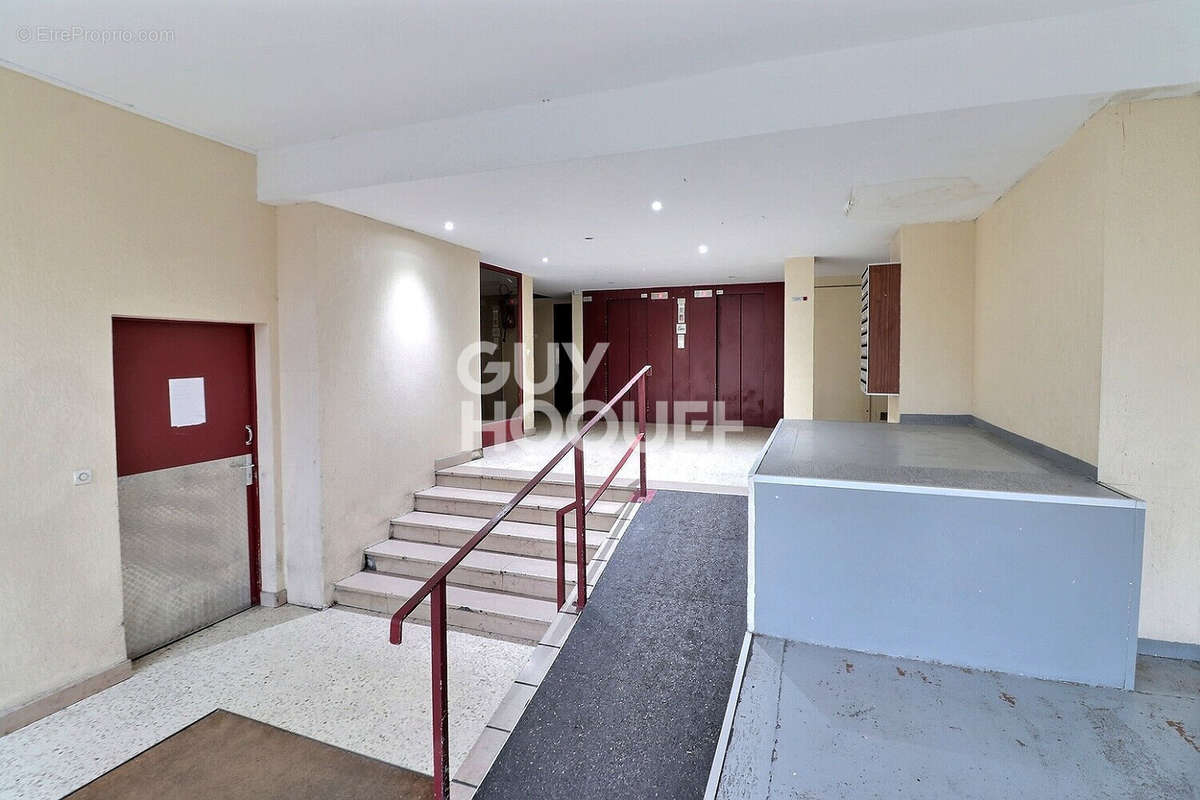 Appartement à AUBERVILLIERS